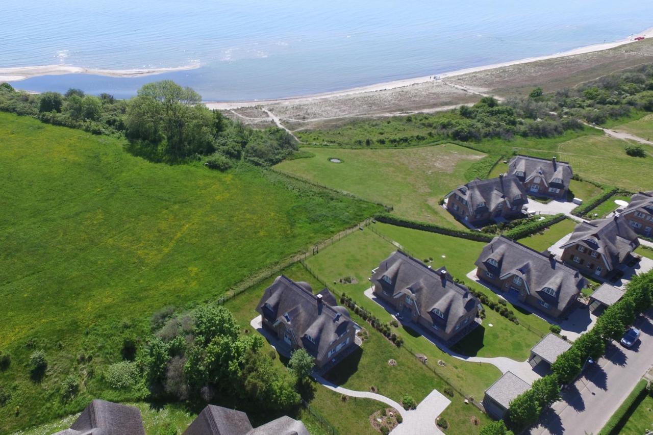 Strandhaus Buskam Im Moenchgut Auf Ruegen Lobbe Exteriör bild