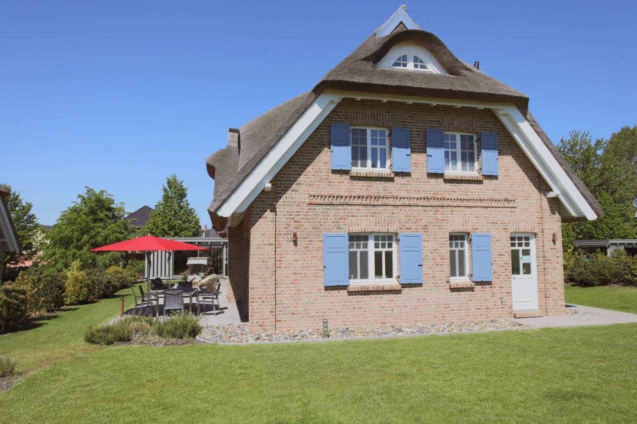 Strandhaus Buskam Im Moenchgut Auf Ruegen Lobbe Exteriör bild